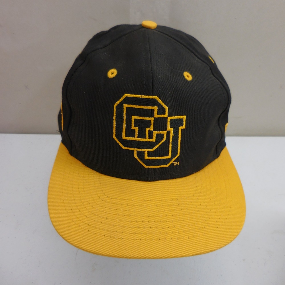Vintage Logo 7 Colorado Buffaloes CU Snapback Hat Black Yellow Competitor Cap